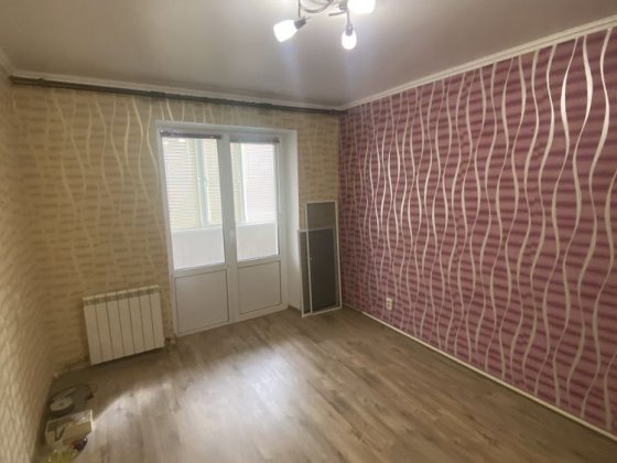 3-х чешка в р-не МСТ Марганец