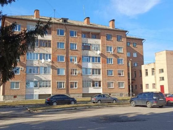 Продам свою 2-у квартиру у м.Миргород Миргород