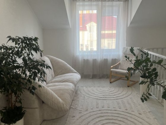 Двохрівнева квартира Нетешин