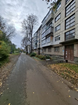 2-х кімнатна на Космонавтів 49 1-поверх - фото 1