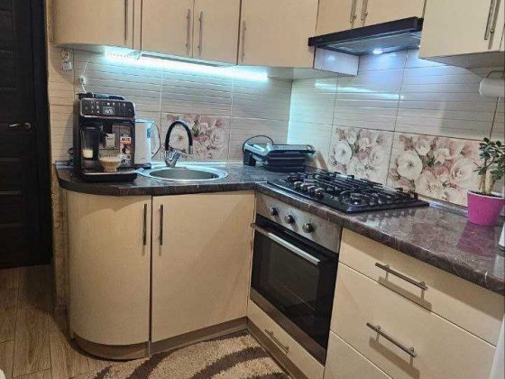 Продаж 2х кімнатної квартири  з якісним ремонтом, меблями і технікою Нежин