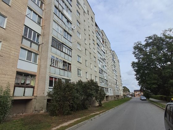 Продаж 3-кімнатної квартири з АВТОНОМНИМ ОПАЛЕННЯМ. Звягель