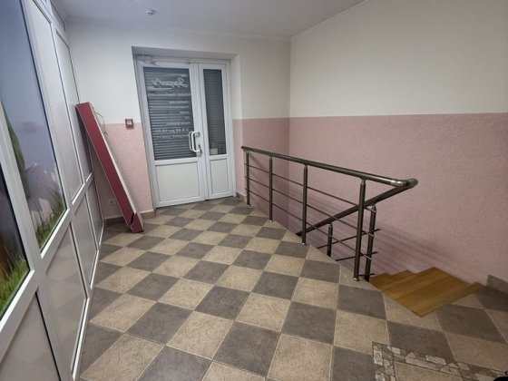 Продається   двоярусна 5 кімнатна квартира р-н Росвигово Мукачево