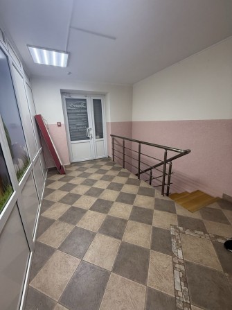 Продається   двоярусна 5 кімнатна квартира р-н Росвигово - фото 1