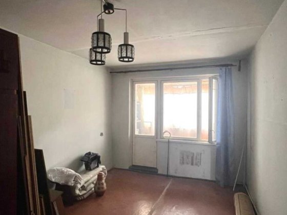 Продається 3-кімнатна квартира в районі Росвигово. Мукачево