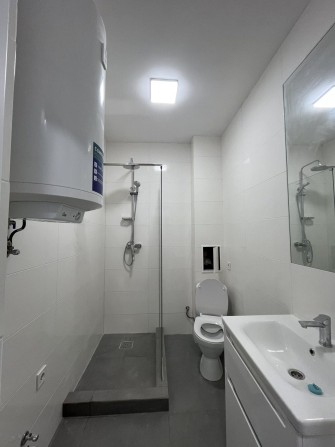 Продається однокімнатна квартира в інтуристі - фото 1