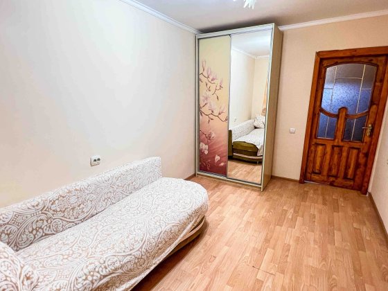 Продається 2-кімнатна квартира Мукачево