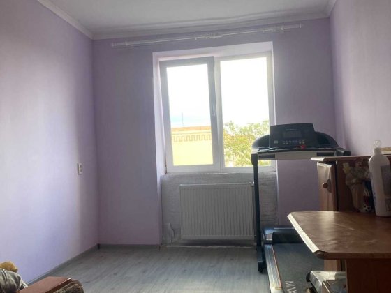 Продається 4- кімнатна квартира Мукачево