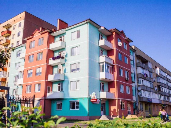 ПРОДАЖ!!! Росвигово 3-кімнатна квартира. Мукачево