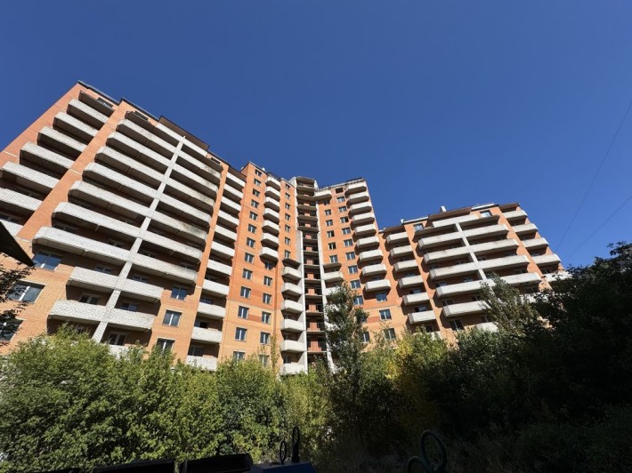 2х кімнатна квартира 75,6 кв.м  обмін на авто. - фото 1