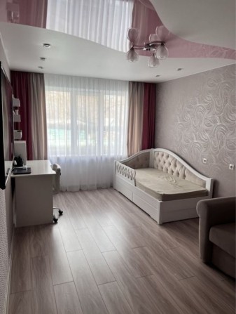 Продам 2-к квартиру - фото 1