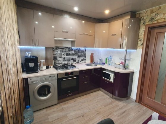 Продам 2 кімнатну квартиру н/п з електроопаленням. Павлоград