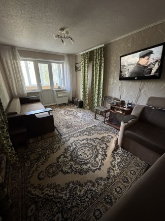 Продам 2 комнатную квартиру - фото 1