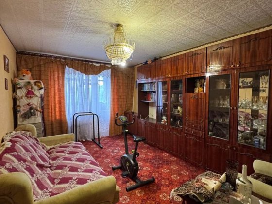 3 кімнатна квартира в центрі індивідуальне 5 поверх Прилуки