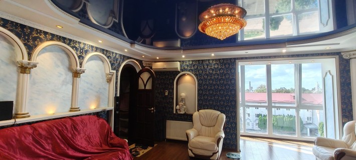 Продаж 3-х кімнатна квартира в центрі міста - фото 1