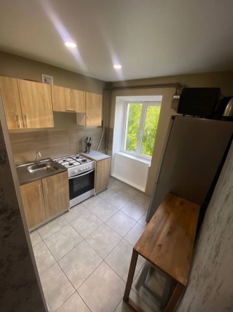 Продаж 2 кімнатної квартири м.Сарни-Центр Міста-Сучасний Ремонт 2повер - фото 1