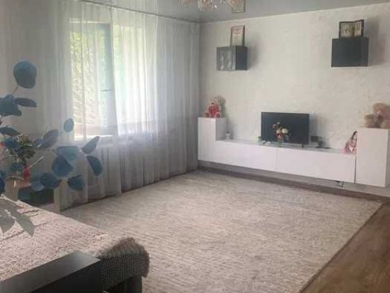 Продается 2-комнатная квартира на Химике 