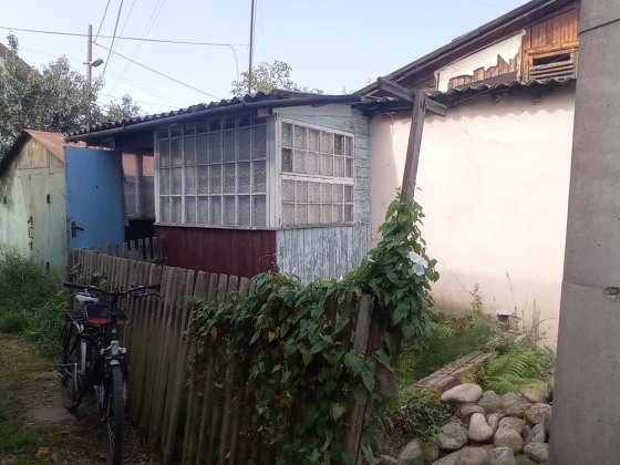 Продам 2 кімнатну квартиру особнякового типу район Новий Світ Стрый