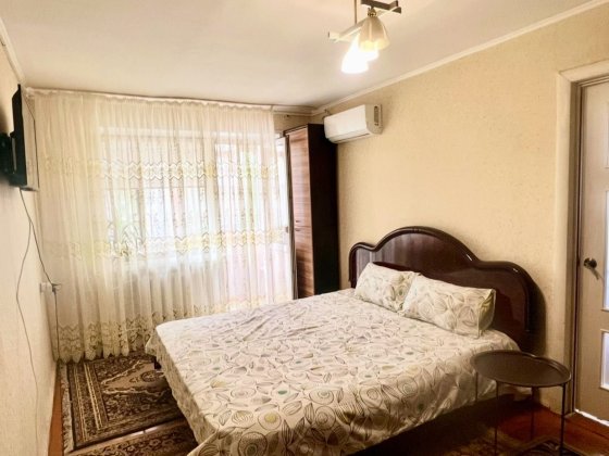 Продам двухкомнатную квартиру в центре Павлоград