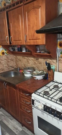 АН продам 2 кім квартиру у центрі міста - фото 1