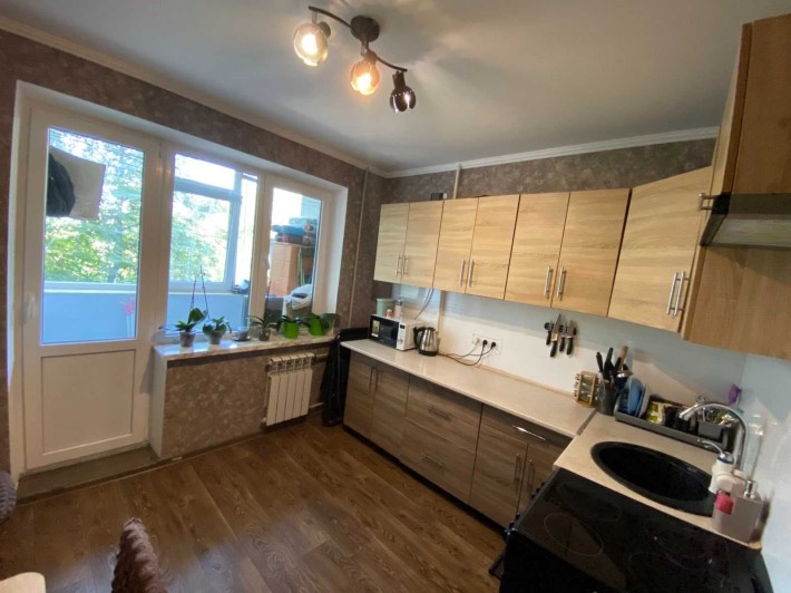 Двух кімнатна квартира в центрі міста Павлоград - фото 1