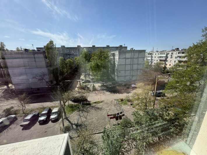 Продам ЕКОНОМНУ квартиру в центрі міста - фото 1