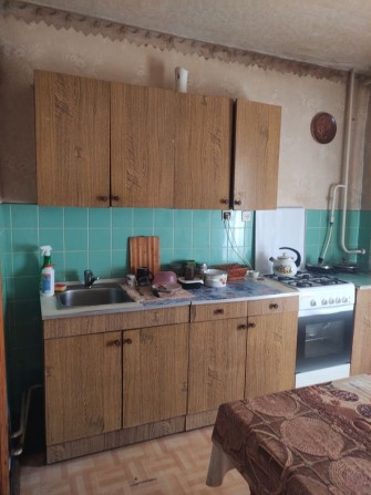 Продажа 3к /квартиры в жилом состоянии ,в мрн.Химик !Этаж 2/9 - фото 1