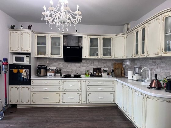 3к, новий будинок, якісний ремонт, вдале планування,власна котельня Новая Украинка