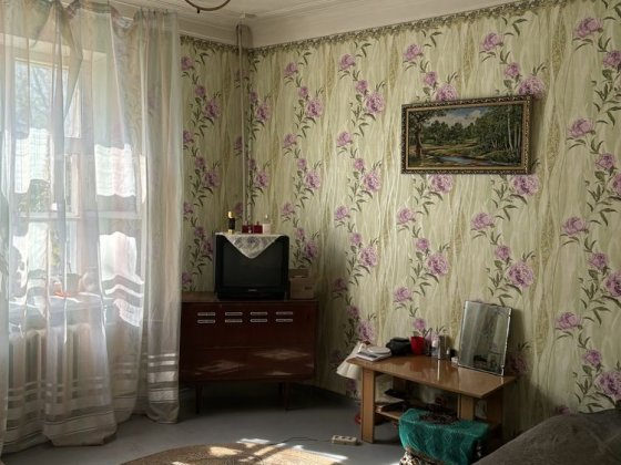 Продается 3 комнатная. Самый центр. Славянск Славянск