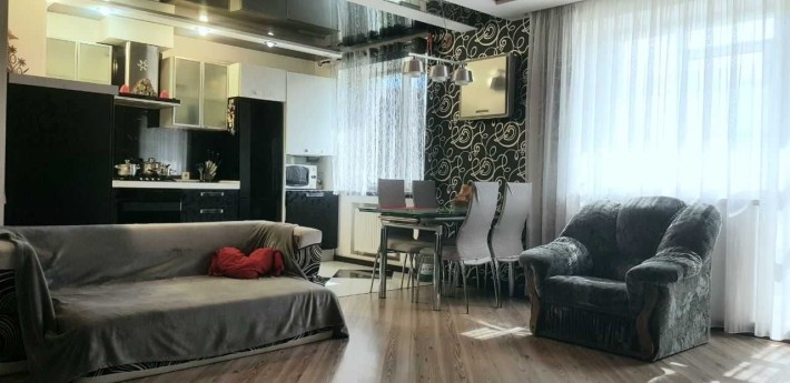 Продам квартиру 117м в центрі Павлогрда - фото 1