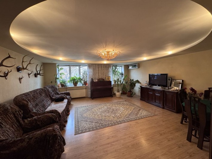 Продам квартиру (3+1) ЦЕНТР - фото 1