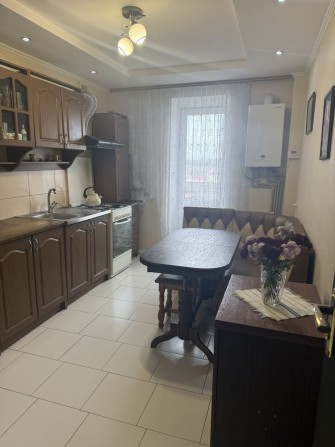 Трикімнатна квартира - фото 1