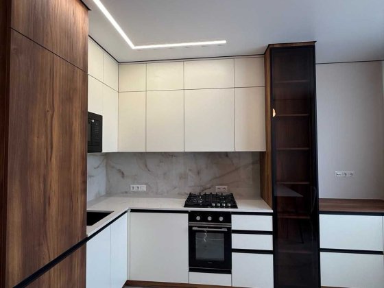 Продається сучасна квартира з дизайнерським ремонтом Умань