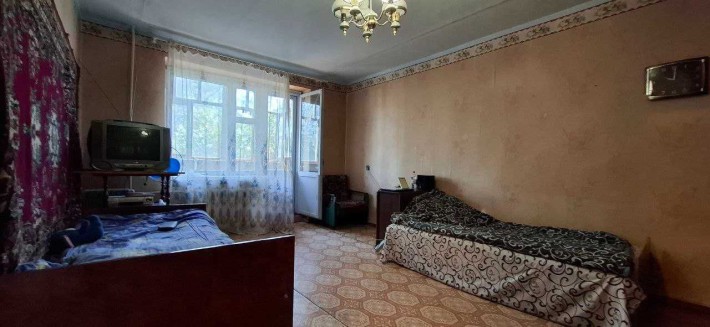 Продается 1 комнатная квартира в районе ЖД Вокзала. - фото 1