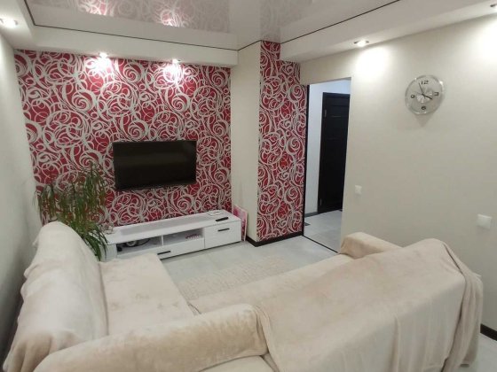 Продается 2-комнатная квартира в центре города. Славянск