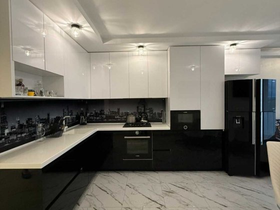 Продаж сучасної трикімнатної квартири в новобудові! Умань