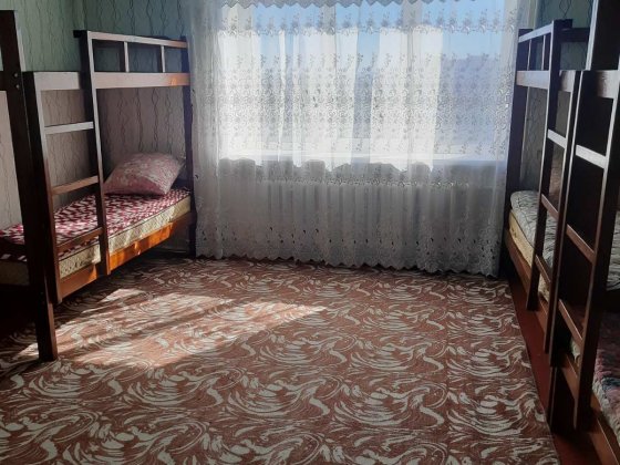 2 кім кв вул.Туристів ( Пушкіна) Умань