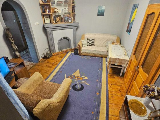 Продам 3 кімнатну квартиру з каміном у центрі м. Хотин Хотин