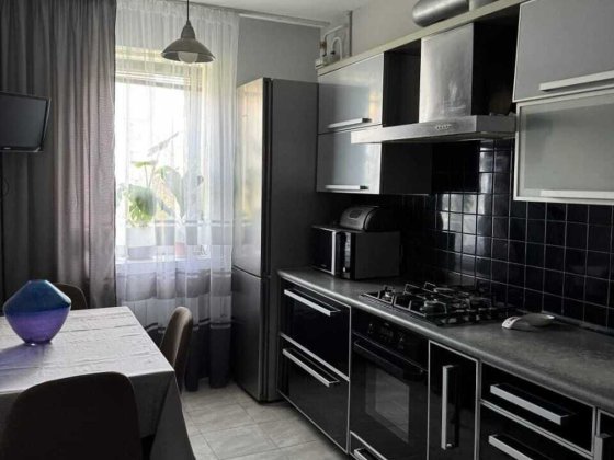 Продаж 4кімнатної квартири на Озерній Хмельницкий