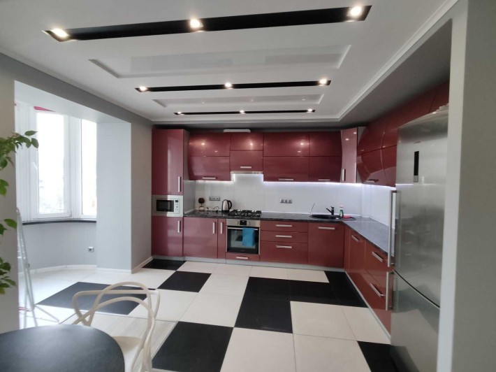 ЕКСКЛЮЗИВНА ПРОПОЗИЦІЯ. Трикімнатна квартира на Виставці. ID: 32555 - фото 1