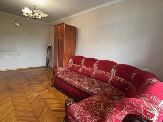 Продам однокімнатну квартиру Шептицький