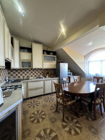 Продам простору 3-кім квартиру - фото 1