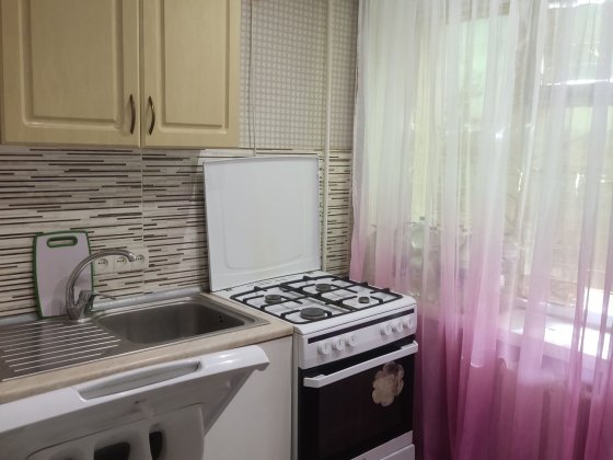 Продам 2-х комнатную квартиру в центре города Чугуев