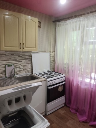 Продам 2-х комнатную квартиру в центре города - фото 1