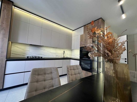 Стильна квартира на Зарічанській, дизайнерський ремонт. Хмельницький