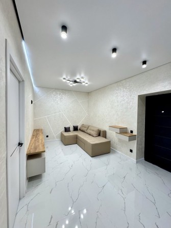 Продам простору квартиру - фото 1