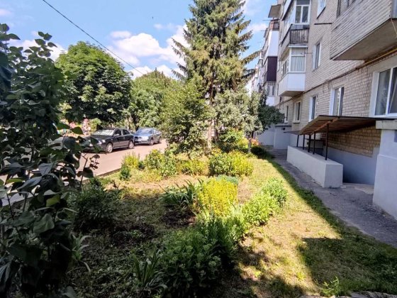 Продам 3 к квартиру центр Чугуева с АВТОНОМНЫМ ОТОПЛЕНИЕМ Чугуев