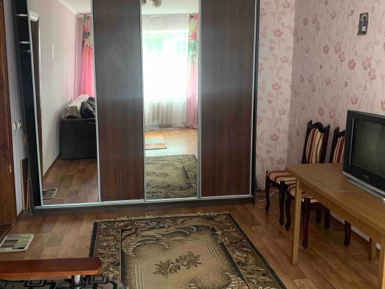 Пропозиція продажу 2-кімнатної квартири в гуртожитку Хмельницький