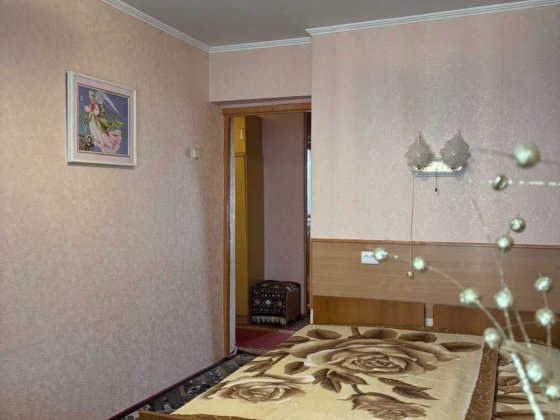 Квартира на Виставці, в цегляному будинку. Підходить під програми! Хмельницкий