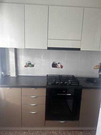 Продам квартиру у центрі міста - фото 1